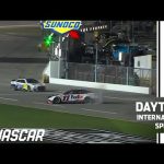 Denny Hamlin has trouble, spins out coming to pit road | NASCAR