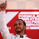 Lewis Hamilton to change name to incorporate mother's surname