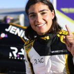 Jamie Chadwick completes pole position hat-trick