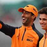 Daniel Ricciardo 'committed' to staying at McLaren