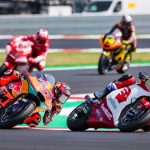 What do Fernandez and Ogura need to do to win Moto2™ title?